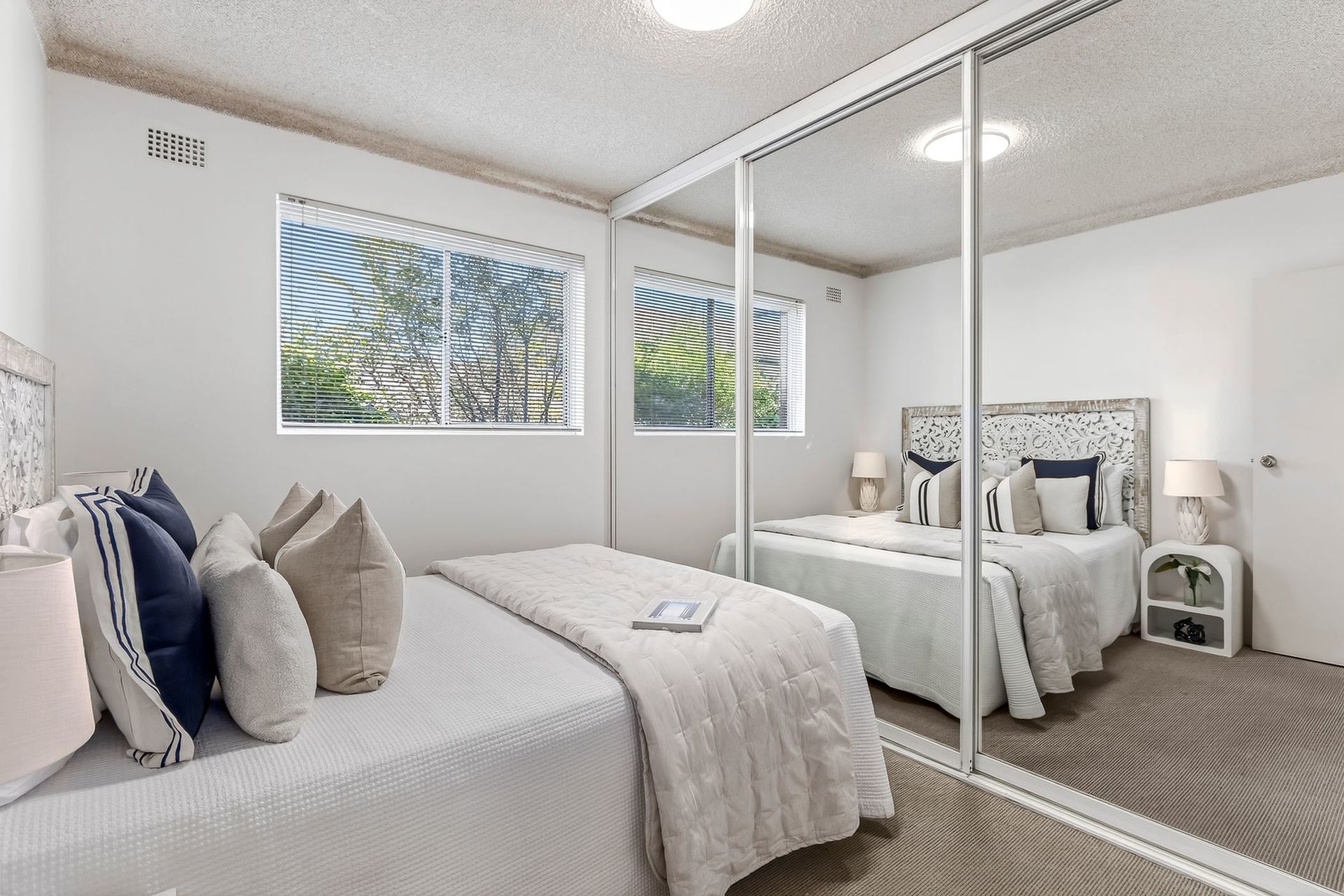 2/13 Waine Street, Freshwater - Thumbnail 4