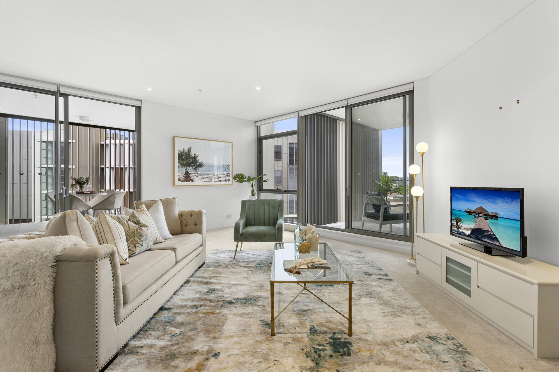 702/3 Sylvan Avenue, Balgowlah - Thumbnail 3