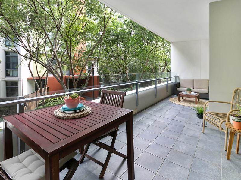 202/2 Sylvan Avenue, Balgowlah - Image 1