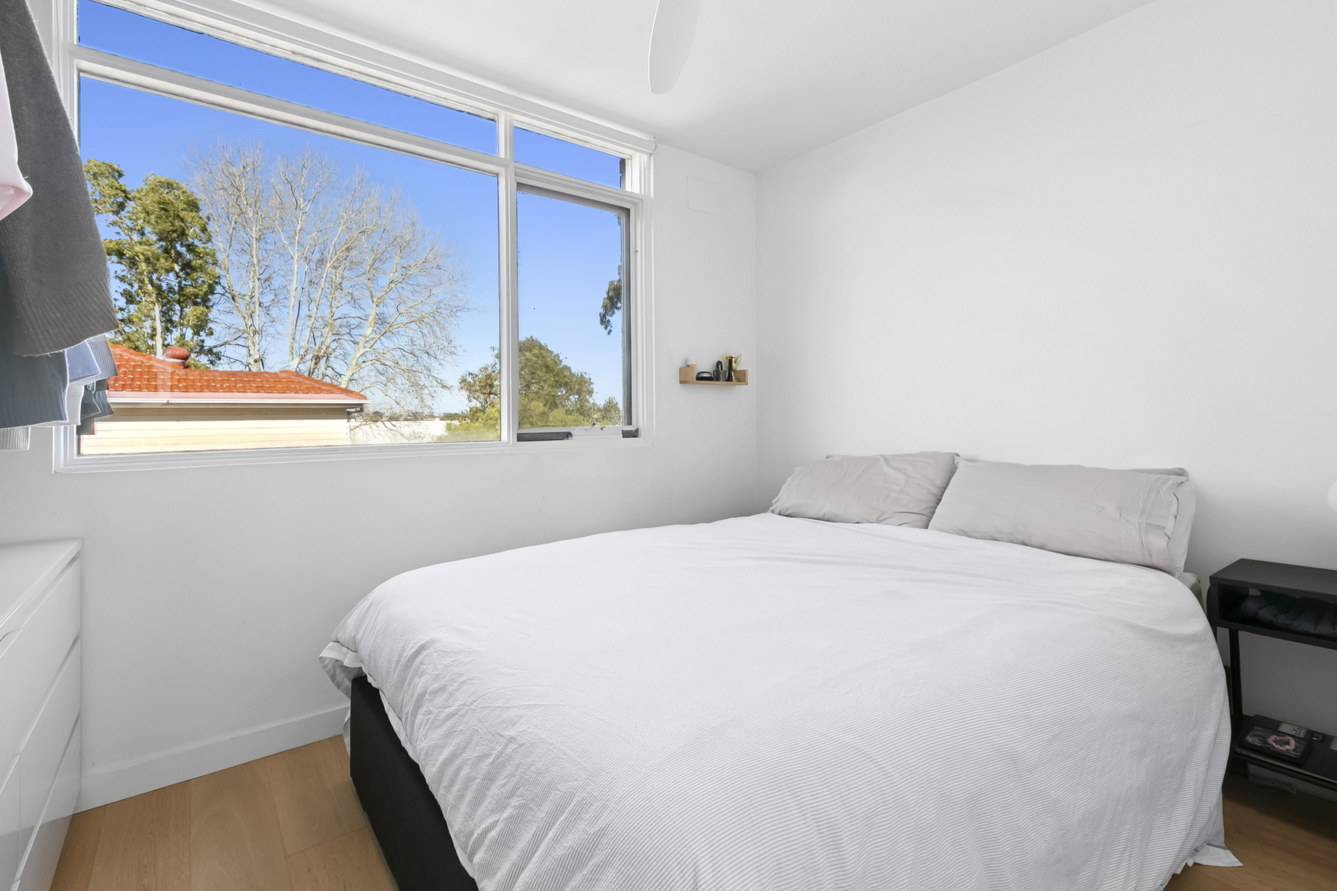 6/12A Corella Street, Freshwater - Thumbnail 5