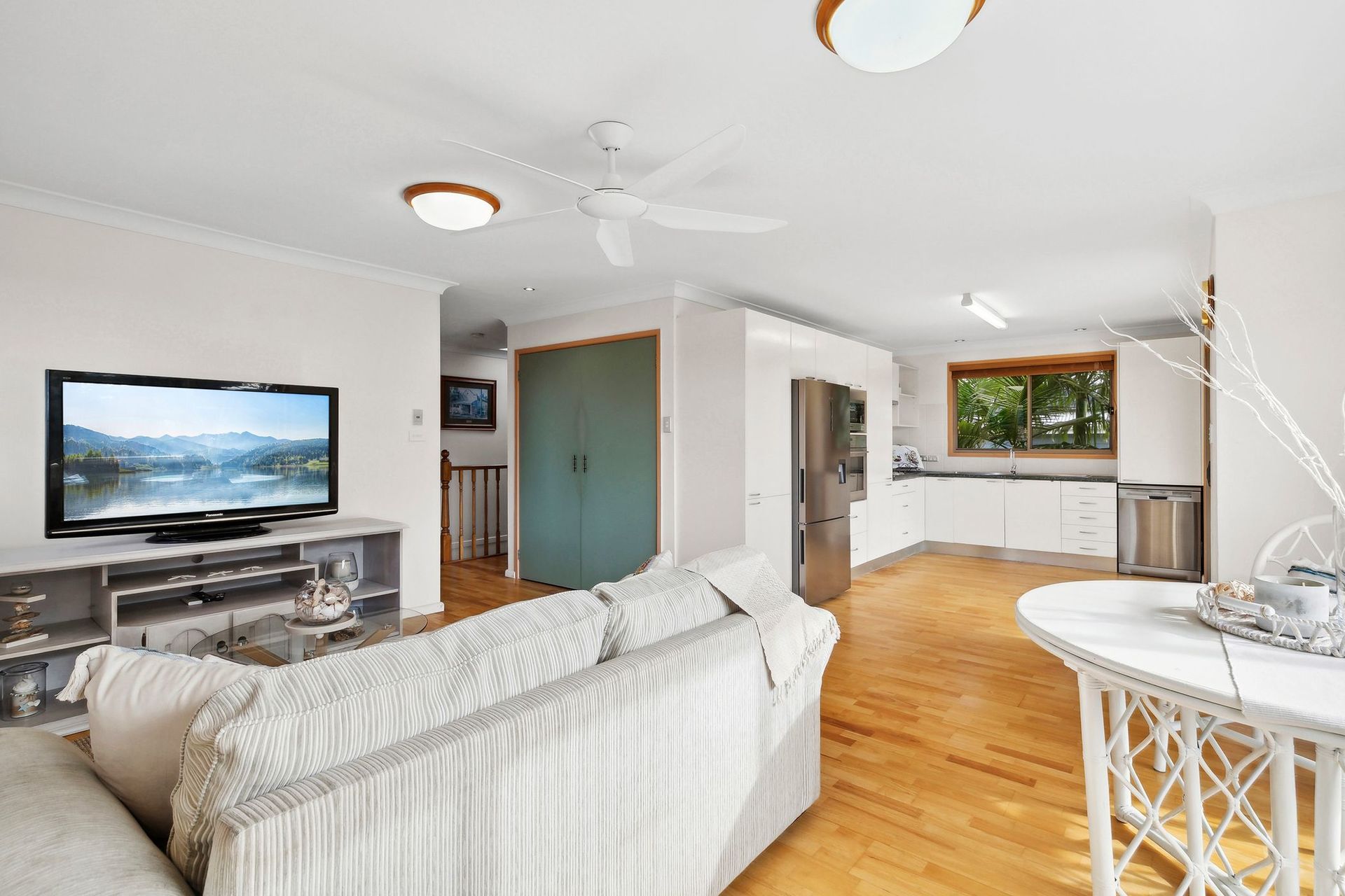125 Campbell Parade, Manly Vale - Thumbnail 3