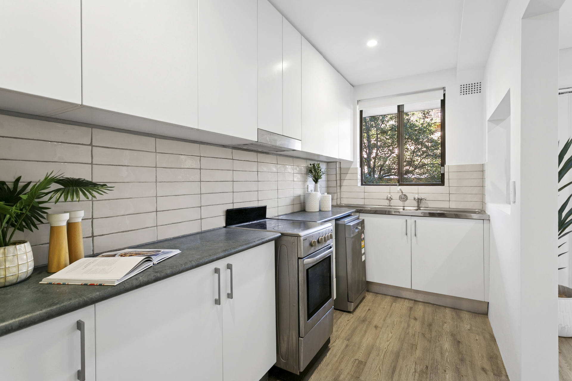 6/9 Ronald Avenue, Freshwater - Thumbnail 3