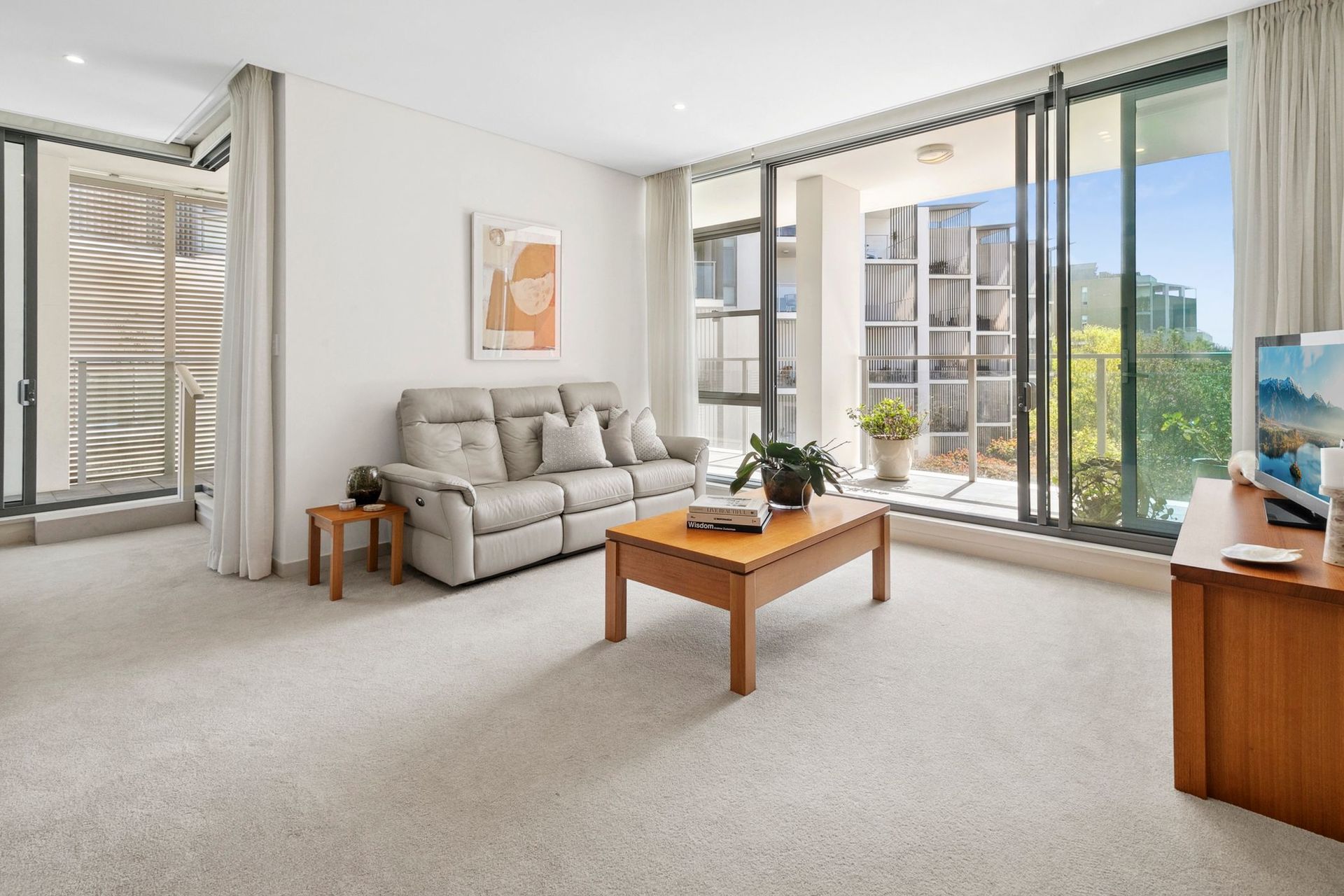 401/5 Sylvan Avenue, Balgowlah - Thumbnail 2