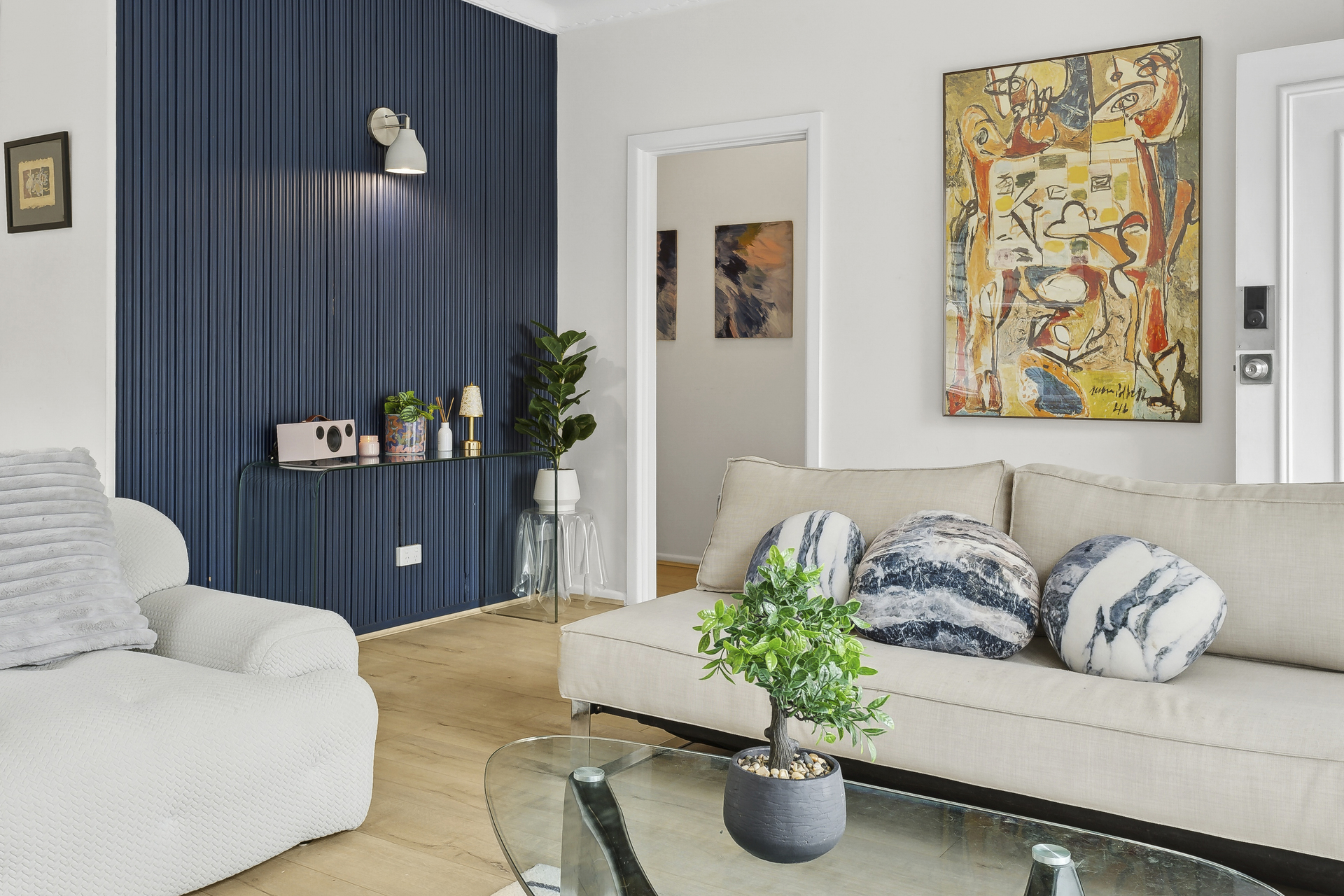 65 Oliver Street, Freshwater - Thumbnail 2