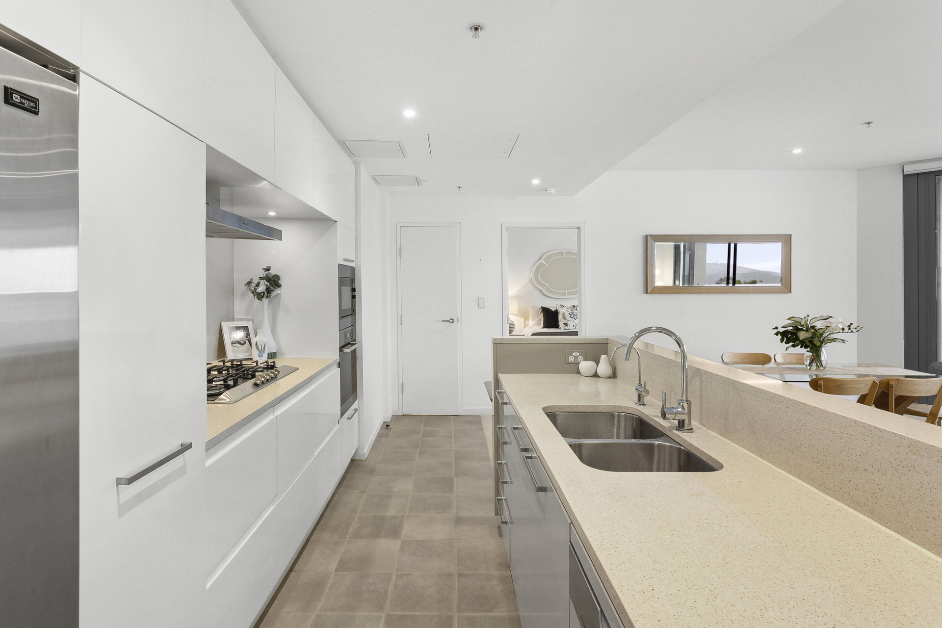 702/3 Sylvan Avenue, Balgowlah - Thumbnail 6