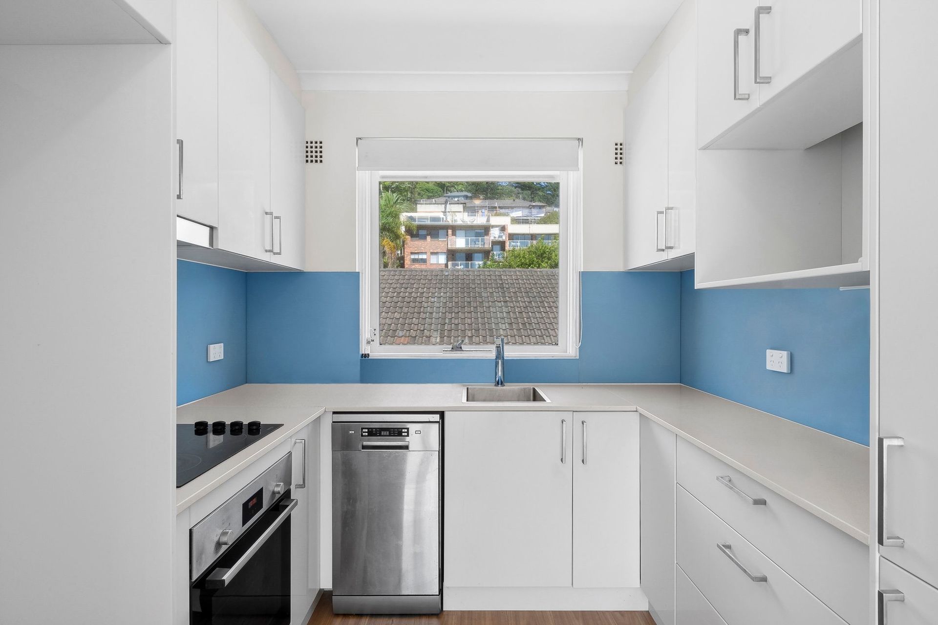 6/9 Ramsay Street, Collaroy - Thumbnail 2