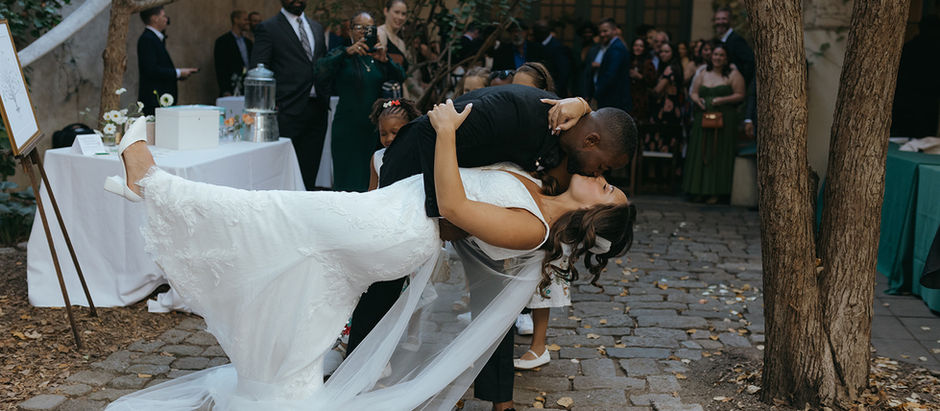 Lia & Justus: A Romantic, Retro Evening at the MAAS Building