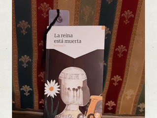 La Reina está muerta, reseña