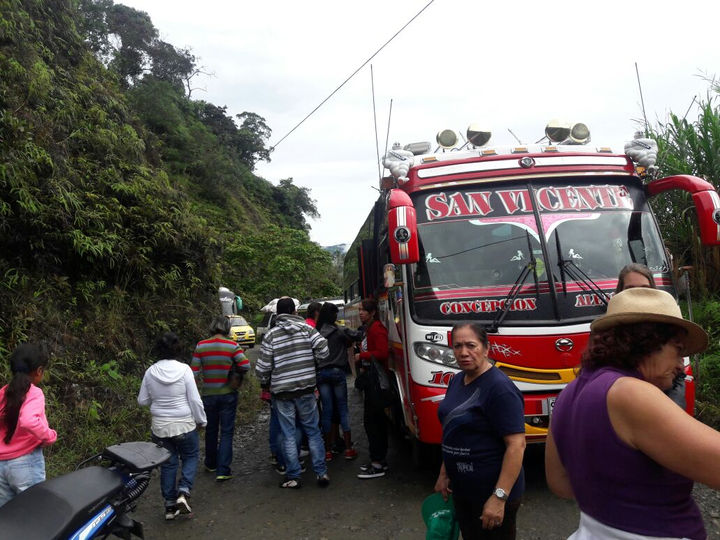 Derrumbe en la vía Barbosa-Concepción