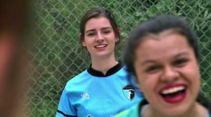 Una vez más el deporte derriba las fronteras creadas por la violencias