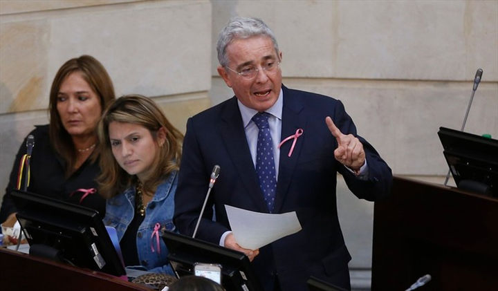 Uribismo busca muerte política para los corruptos.