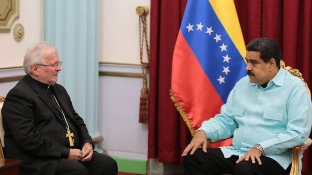 Encuentro entre el mediador del papa y Maduro es clasificado como fraude según Capriles.