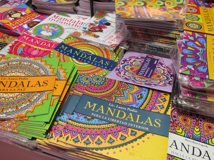 EN RIONEGRO, LIBROS DE MANDALAS FUERON DECOMISADOS POR POSEER DROGA.