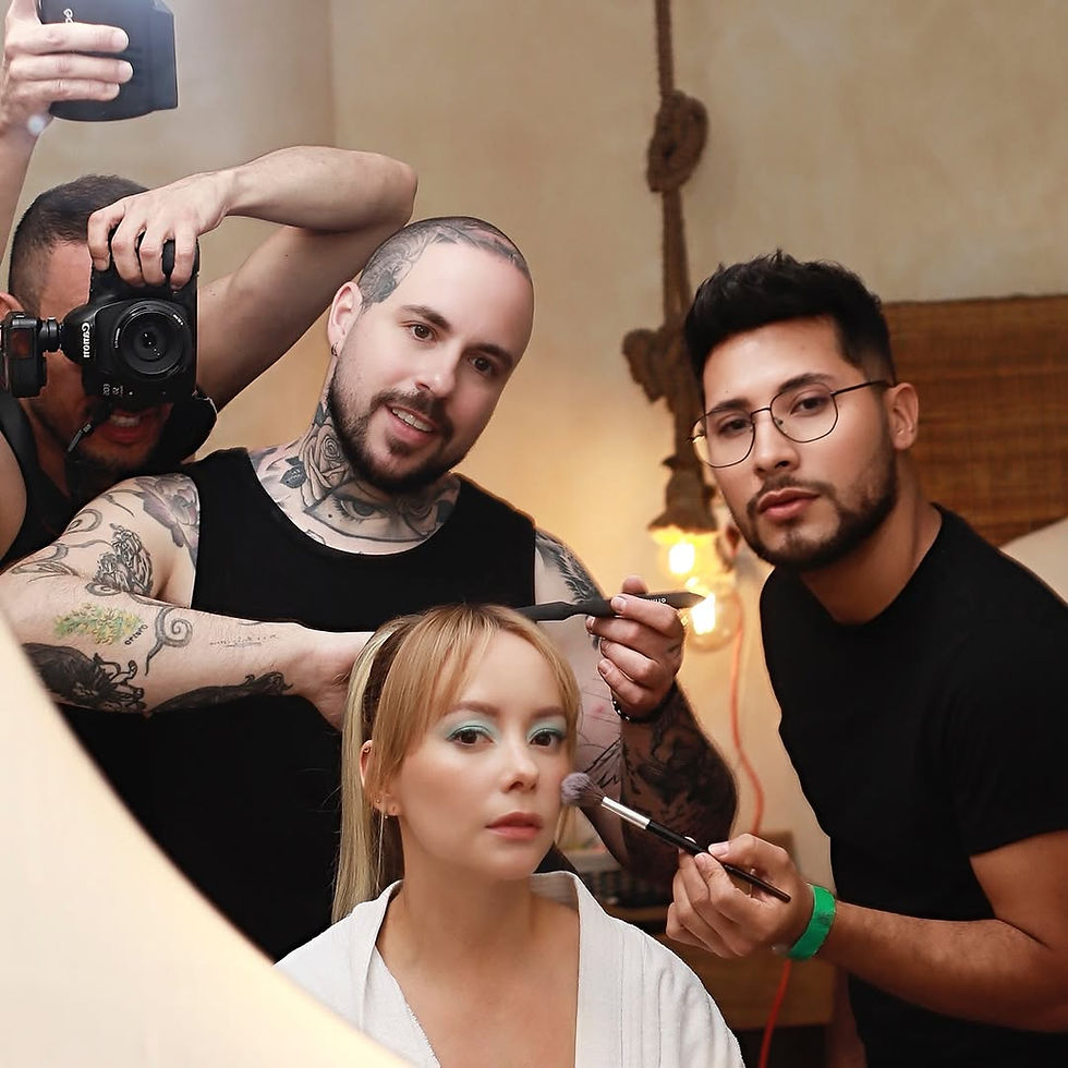 Óscar Novo: el estilista que convierte inspiración en destino y vuelve a Colombia con nuevas musas