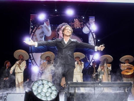David Bisbal honra a México con un emotivo homenaje al clásico de Juan Gabriel 'Amor Eterno'
