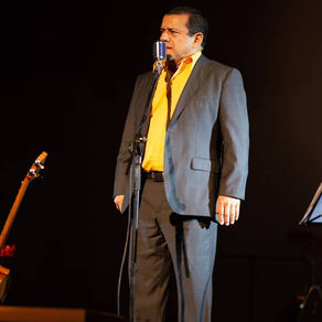 Emilio Lovera llega a Bogotá con su show más personal y versátil: "Emilio Lovera presenta a Emilio Lovera"