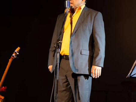 Emilio Lovera llega a Bogotá con su show más personal y versátil: "Emilio Lovera presenta a Emilio Lovera"