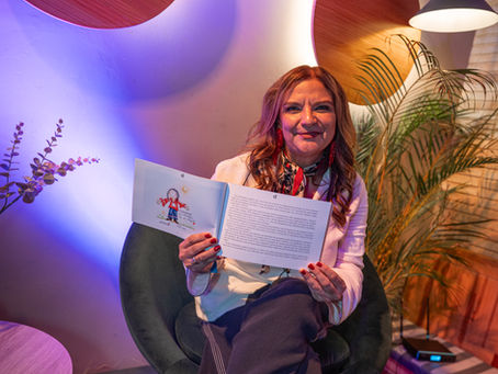 Astrid Andrea Aparicio Ramírez convierte su historia en un libro que se dibuja con el alma
