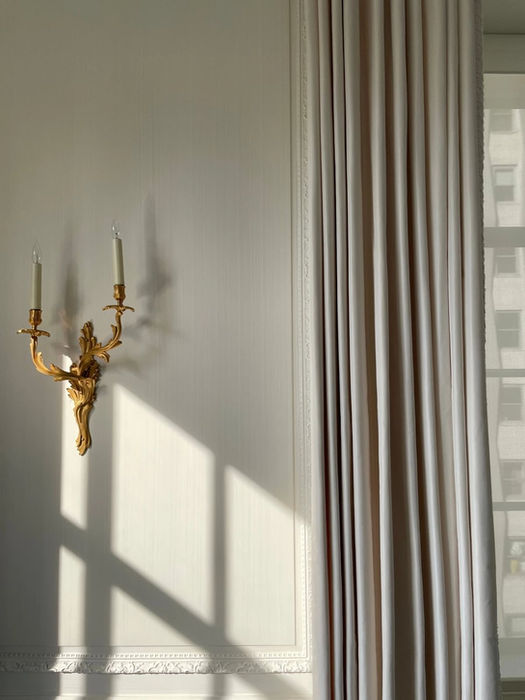 Hand-Painted Strié Walls