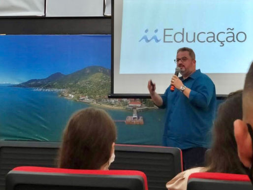 Ilhabela inicia revolução digital da rede municipal de ensino
