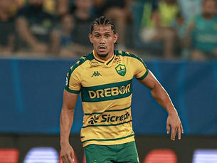 Volante Fernando Sobral completa 100 jogos com a camisa do Cuiabá
