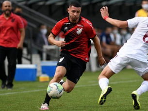 Cuiabá encaminha contratação de lateral-direito da base do Athletico-PR