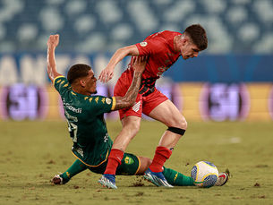 Cuiabá perde para Athletico Paranaense, ocupa Z4 e amarga quarta derrota em casa