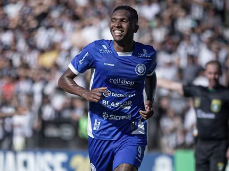 Cuiabá acerta a contratação de Vinicius Peixoto, vice-artilheiro do Paranaense Cuiabá acerta a contratação de Vinicius Peixoto, vice-artilheiro do Paranaense