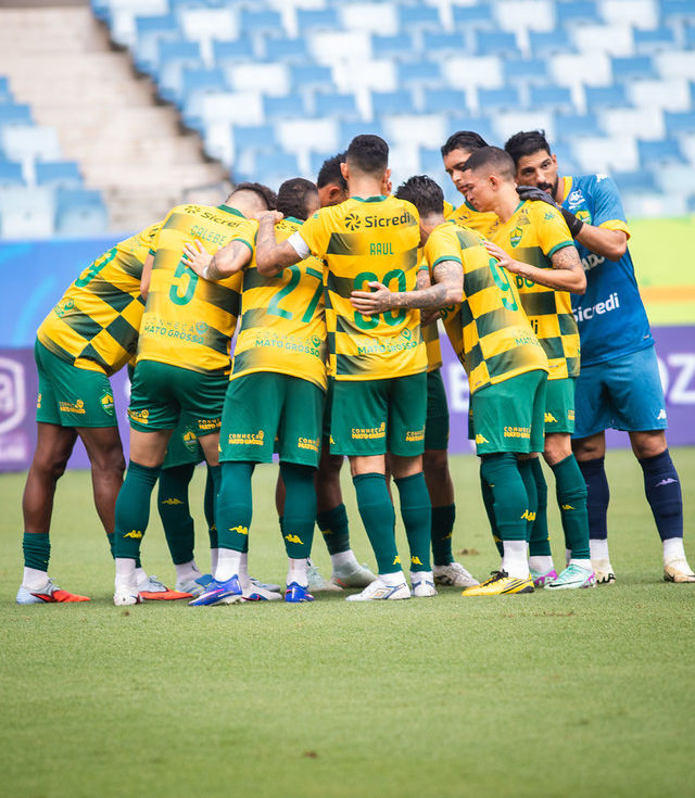Análise: Cuiabá ganha consistência defensiva e equilibra as ações dentro de campo