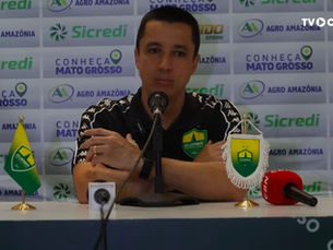 "Não vou jogar a toalha", diz Eduardo Barros após derrota em casa para o Remo