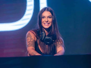 Bárbara Labres agita Cuiabá com show na VOZZ Club