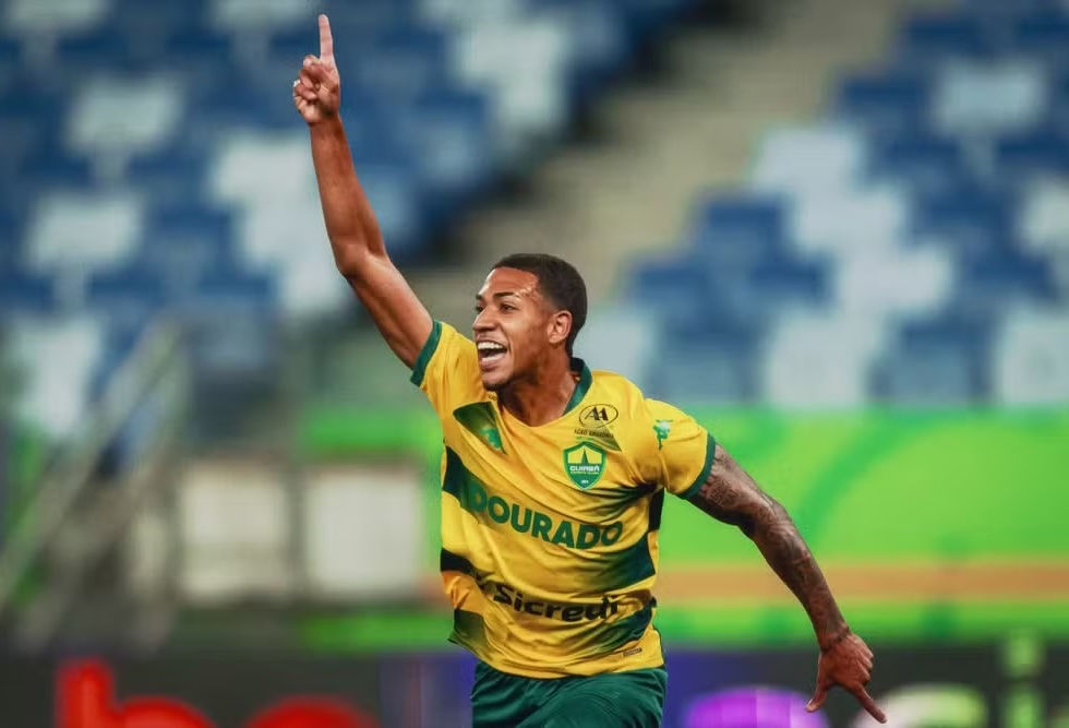 Flamengo retoma negociações com o Cuiabá por Aiyran, joia da base