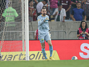 Ídolo do clube, Walter se despede do Cuiabá após 203 jogos