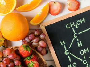 Image shows glucose-rich foods and the chemical structure of glucose
