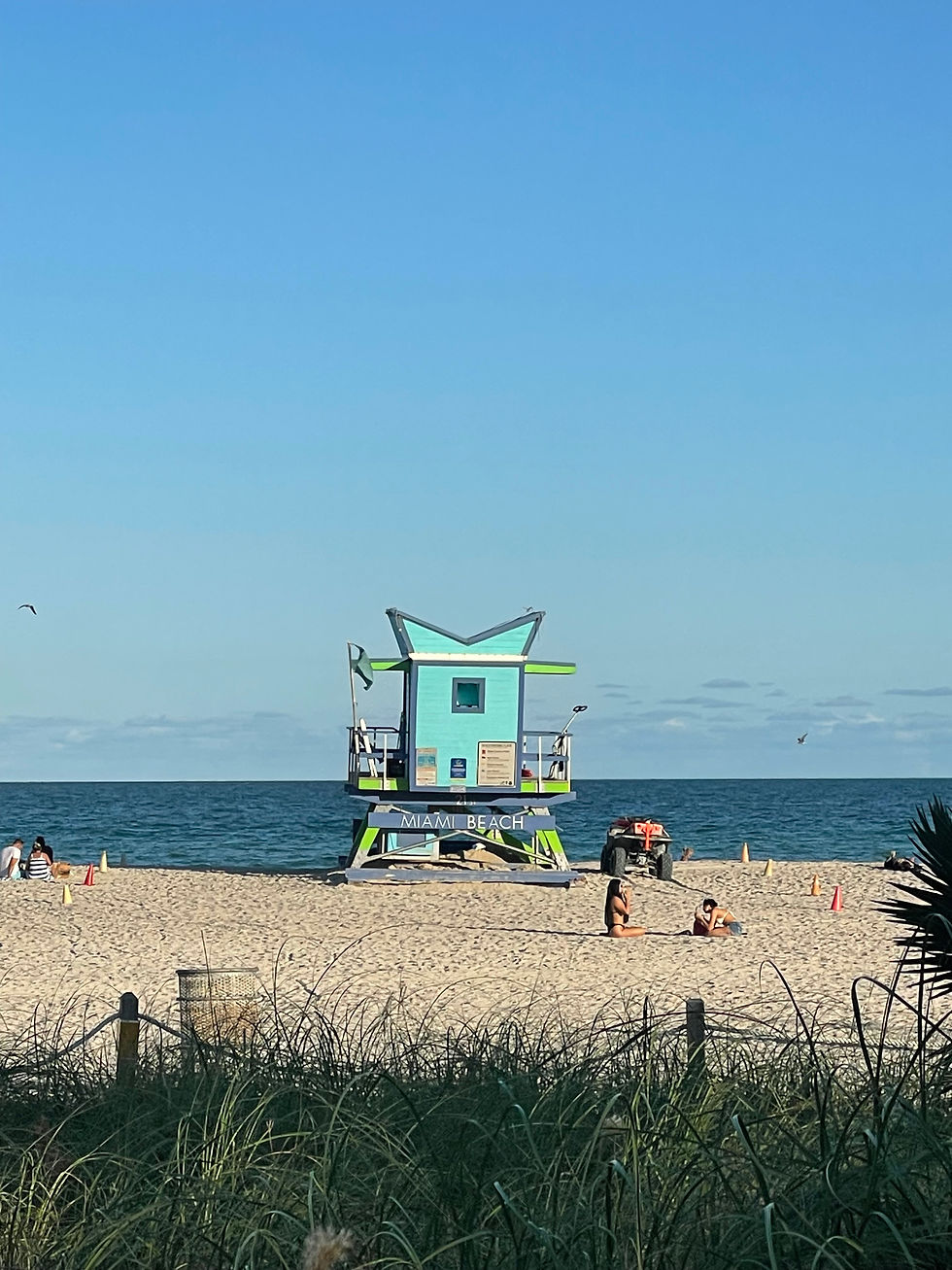 Feel the Vibe & Experience Miami: Beaches, Style & Art Deco