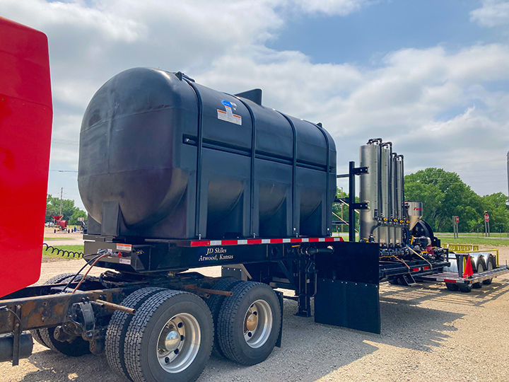 semi-sprayer-trailers-kansas