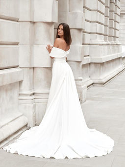 suzi quatro back.jpg