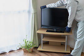 テレビを運ぶ