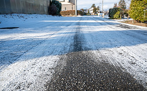 凍結した路面