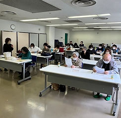 ●保護者会風景②_edited.jpg