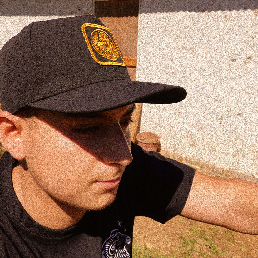 Jockey bordado negro