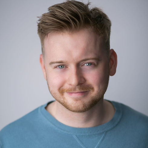Lewys Taylor Voiceover Actor_edited.jpg