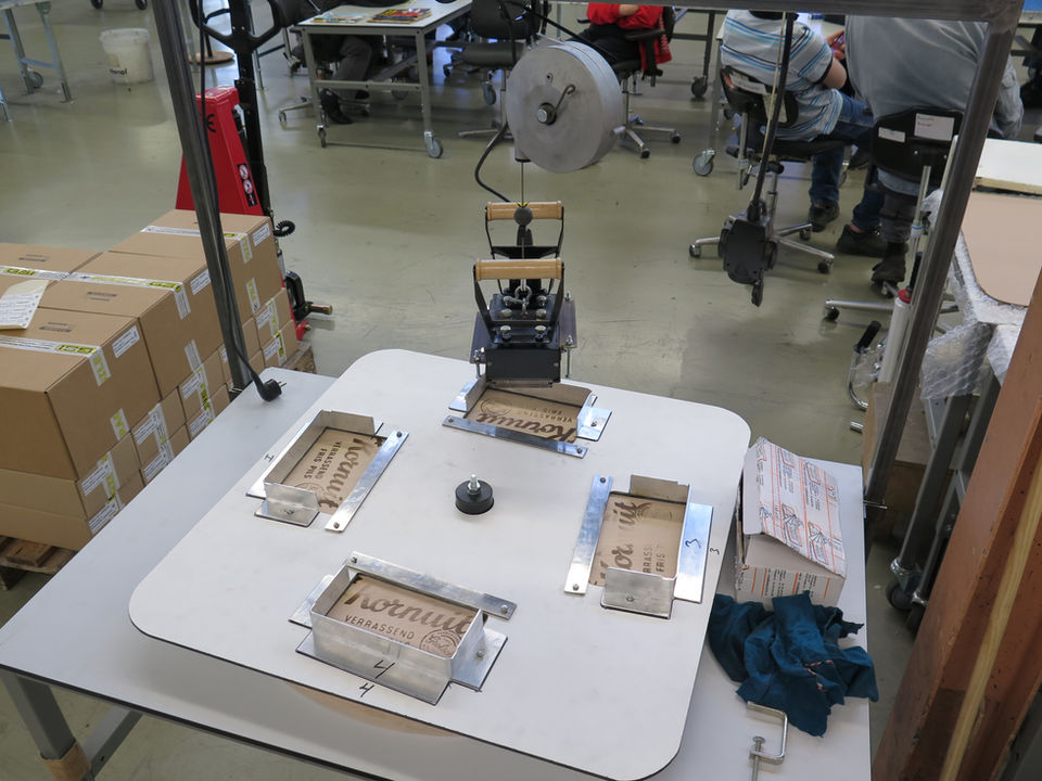 GSI_Productie _16-04-187-6510 Brandstempelen tafelbladen Kornuit Barrels (2).JPG