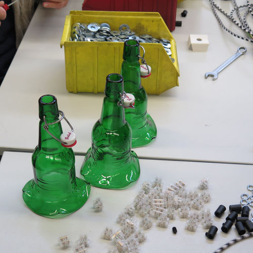 Grolsch Illuminated Bottle_BLE production (9).JPG