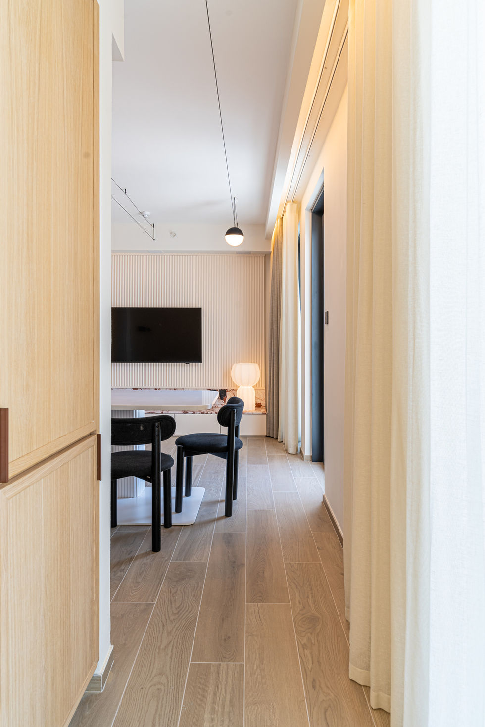 Apartment 827-12