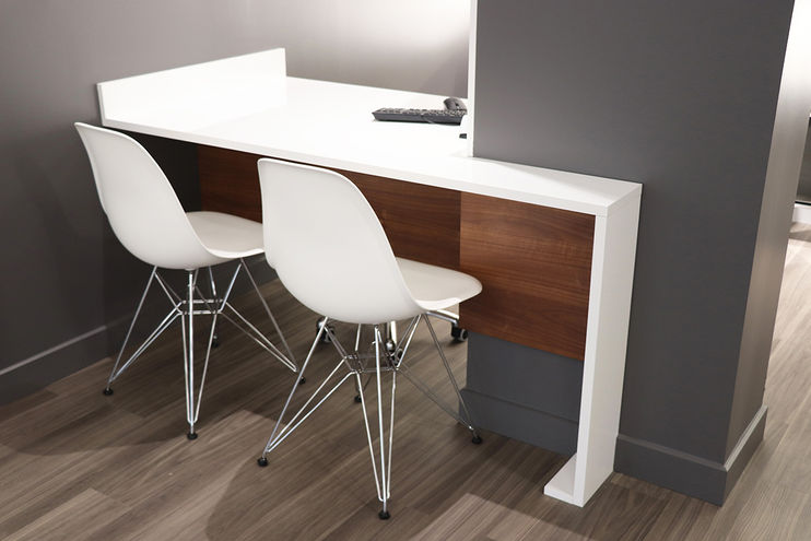 Création et construction d'un magasin. Magasin d'optique par AMCD, architecte d'intérieur. KRYS.  Construction et maîtrise d'œuvre. Meuble sur mesure. 