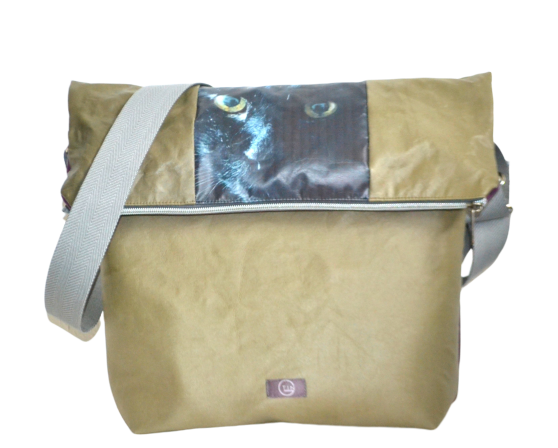 INA_oliv_Katze1-removebg-preview