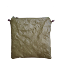 Quadrat22_oliv-removebg-preview (1).png