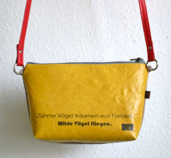 TINI_gelb_greige_rot_Vögel