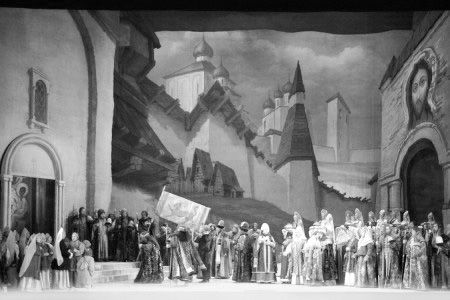 Kalle Kuusava conducts “The Maid of Pskov” at the Mariinsky Theatre